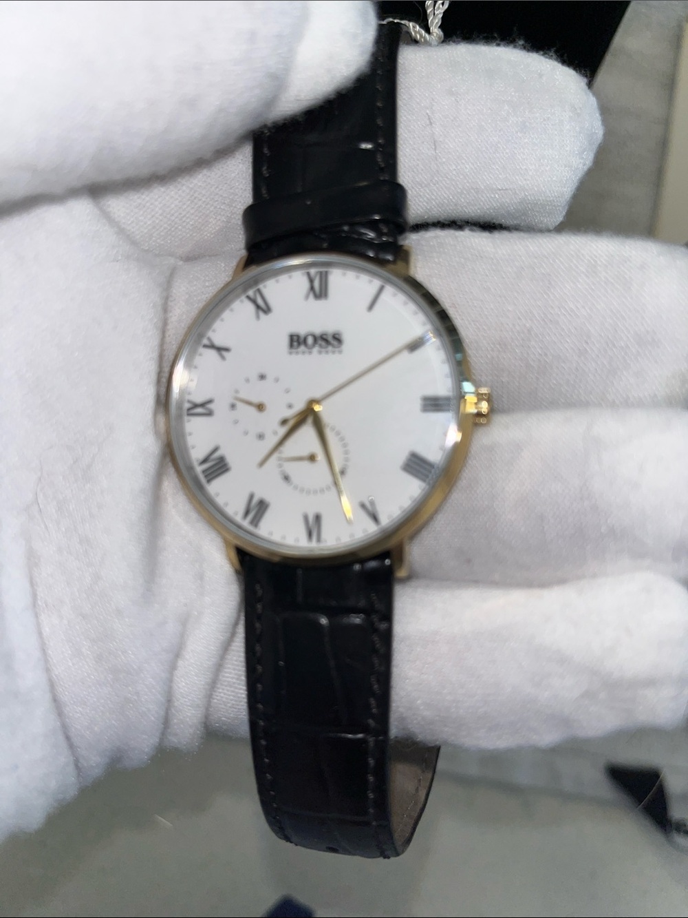 Hugo Boss Men's White Dial Gold Case Black Leather Strap Watch EUC - Picture 11 of 12